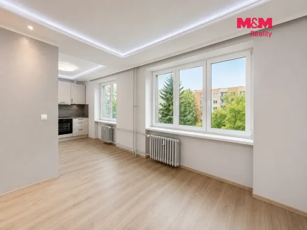 Prodej bytu 2+1, Ústí nad Labem - Bukov, Dukelských hrdinů, 52 m2
