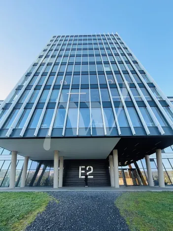 Pronájem kanceláře, Praha - Holešovice, Pod dráhou, 673 m2