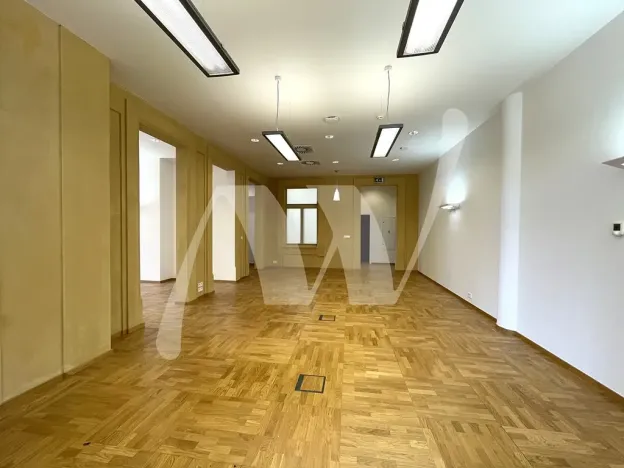 Pronájem kanceláře, Praha - Staré Město, 28. října, 188 m2