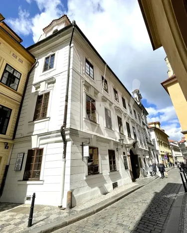 Pronájem kanceláře, Praha - Staré Město, Husova, 167 m2