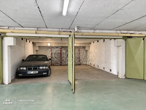 Prodej garáže, Praha - Troja, Písečná, 34 m2