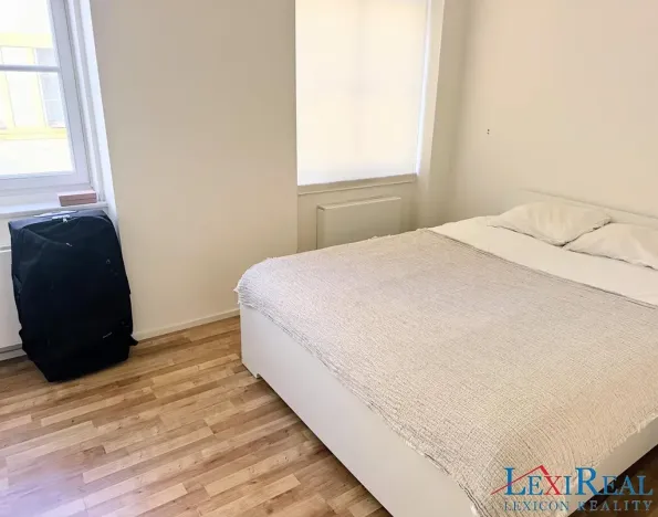 Pronájem bytu 2+kk, Praha - Žižkov, Chlumova, 53 m2