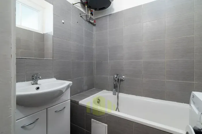 Prodej bytu 2+kk, Olomouc, Charkovská, 48 m2