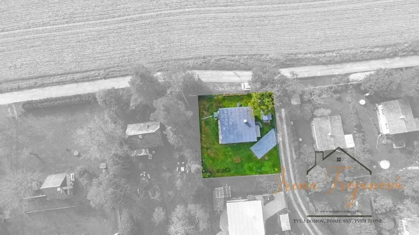 Prodej chaty, Lešany, 85 m2