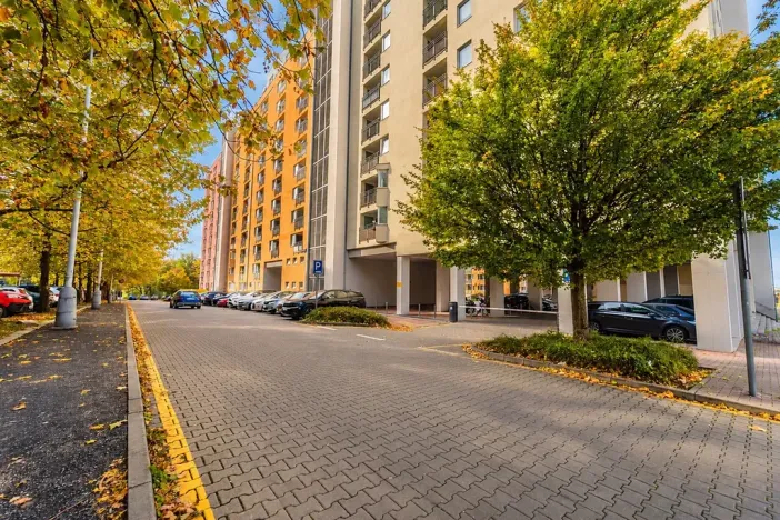 Prodej bytu 1+kk, Praha - Troja, Hnězdenská, 33 m2