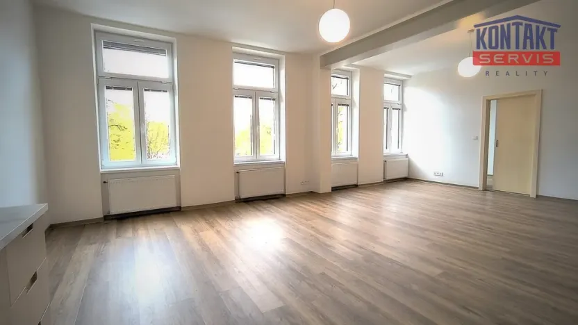 Pronájem bytu 3+1, České Budějovice, J. Plachty, 82 m2
