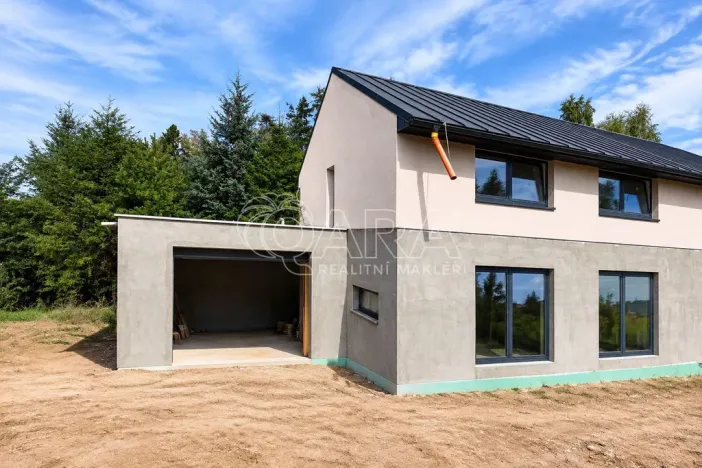 Prodej rodinného domu, Kamenice - Ládví, Lomená, 156 m2