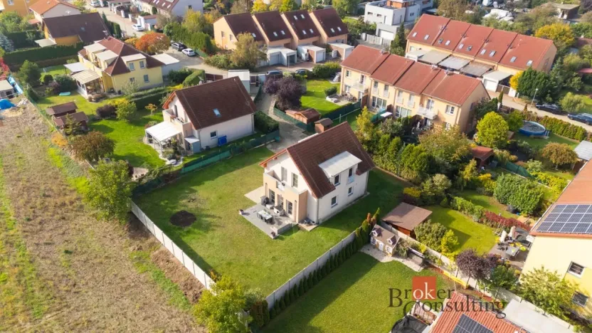 Prodej rodinného domu, Líbeznice, Plukovníka Nováka, 157 m2