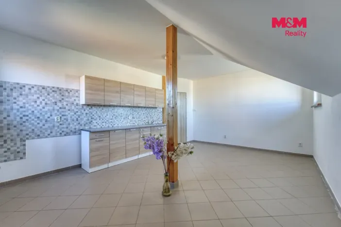 Pronájem bytu 3+kk, Chrást, tř. Čs. odboje, 72 m2