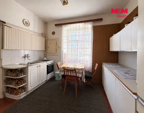 Prodej rodinného domu, Podbořany, 5. května, 250 m2