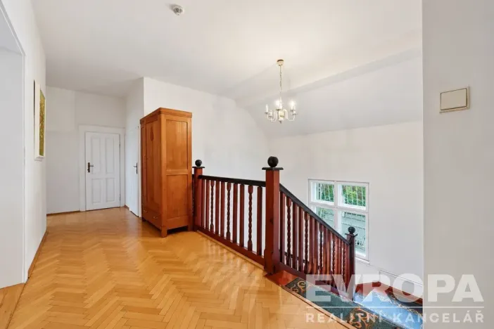 Prodej činžovního domu, Praha - Motol, U hrušky, 395 m2