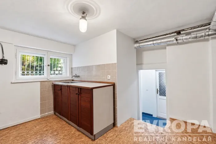 Prodej činžovního domu, Praha - Motol, U hrušky, 395 m2