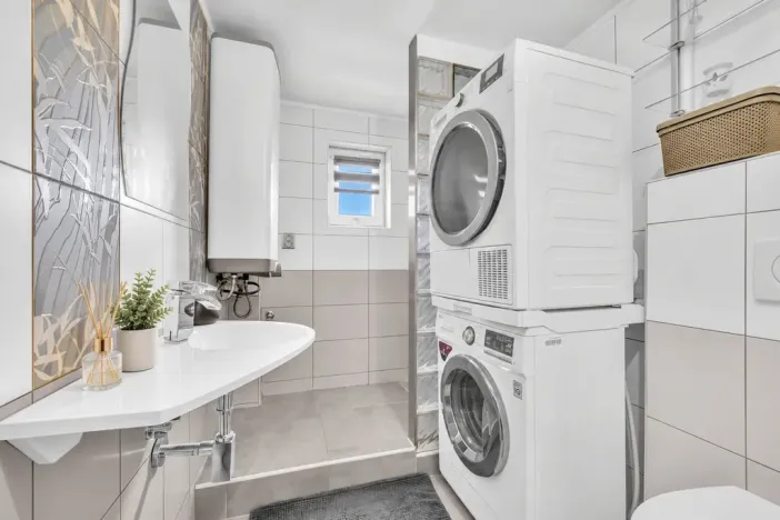 Prodej bytu 2+kk, Trutnov - Poříčí, Voletinská, 76 m2