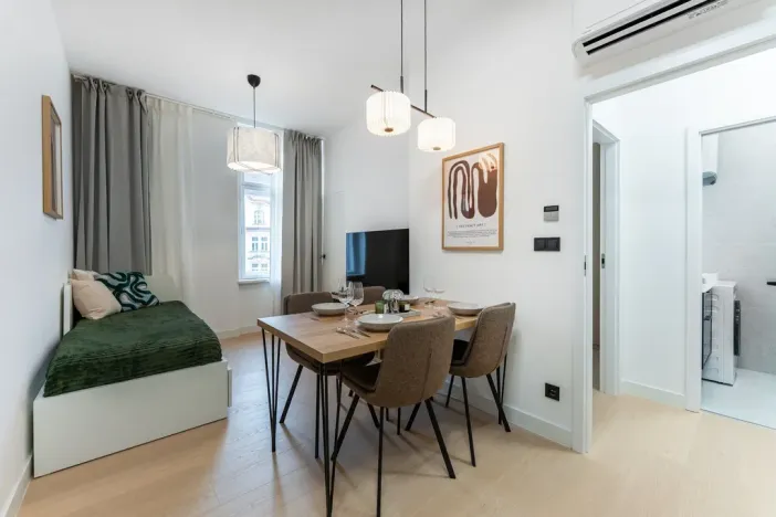 Prodej bytu 2+kk, Praha - Nusle, náměstí Bratří Synků, 30 m2