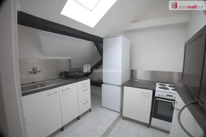 Pronájem bytu 3+1, Staré Město, Hradišťská, 89 m2