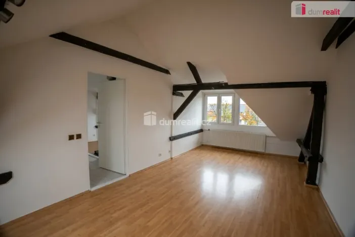 Pronájem bytu 3+1, Staré Město, Hradišťská, 89 m2