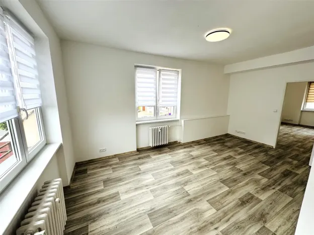Pronájem bytu 2+kk, Cheb, Školní, 55 m2
