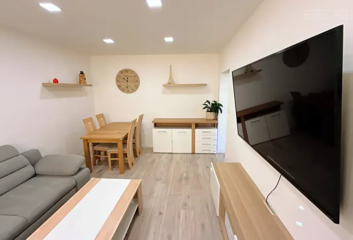 Prodej bytu 2+1, Karviná, Majakovského, 53 m2