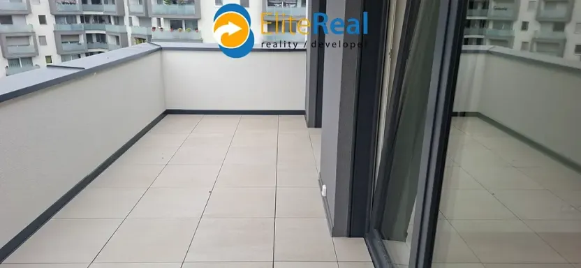 Pronájem bytu 2+kk, Olomouc, Varšavské nám., 43 m2