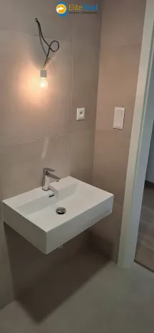 Pronájem bytu 2+kk, Olomouc, Varšavské nám., 43 m2