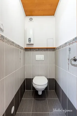 Pronájem bytu 1+kk, Praha - Střešovice, Na Malovance, 25 m2