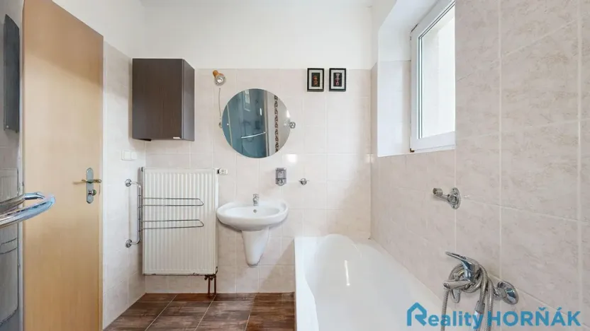 Prodej rodinného domu, Týn nad Vltavou, Komzákova, 153 m2