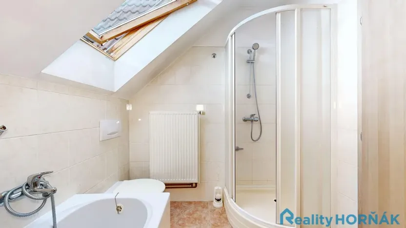 Prodej rodinného domu, Týn nad Vltavou, Komzákova, 153 m2