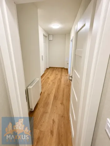 Pronájem bytu 2+kk, Praha - Vysočany, U vysočanského pivovaru, 40 m2