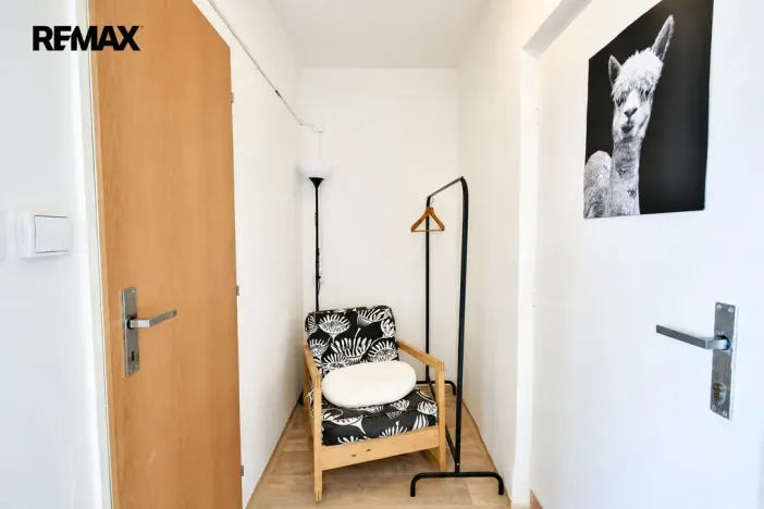 Pronájem bytu 1+kk, Broumov - Olivětín, Dukelská, 27 m2
