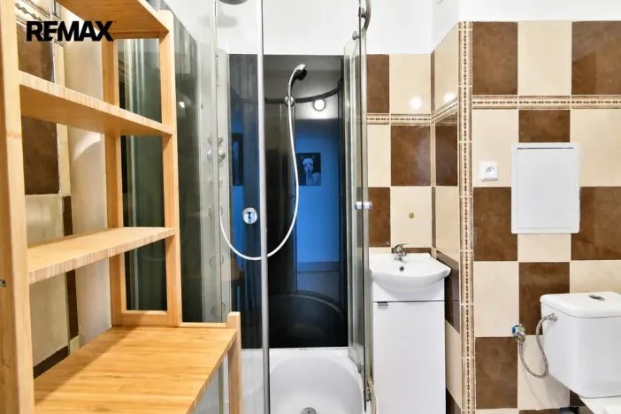 Pronájem bytu 1+kk, Broumov - Olivětín, Dukelská, 27 m2