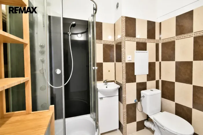 Pronájem bytu 1+kk, Broumov - Olivětín, Dukelská, 27 m2