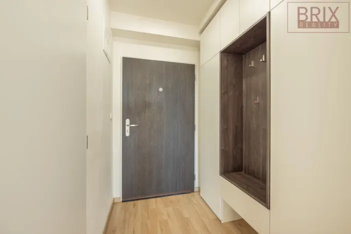 Pronájem bytu 1+kk, Praha, Peroutkova, 25 m2
