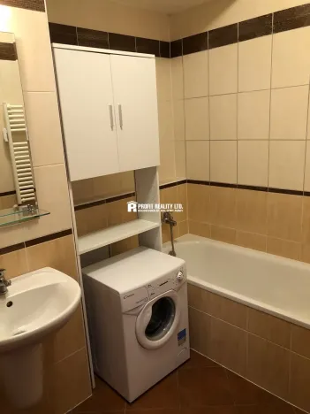 Pronájem bytu 2+kk, Praha - Vysočany, Pod Harfou, 56 m2