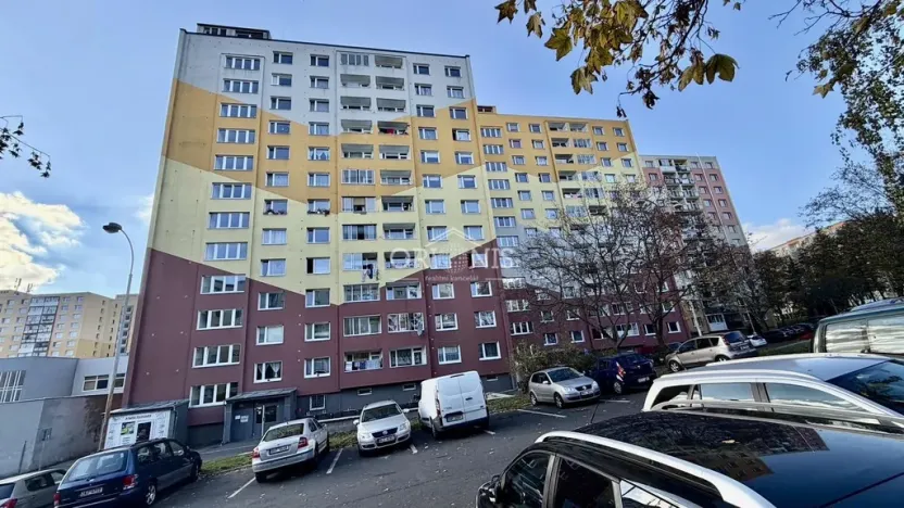 Pronájem bytu 2+kk, Chomutov, Dřínovská, 42 m2