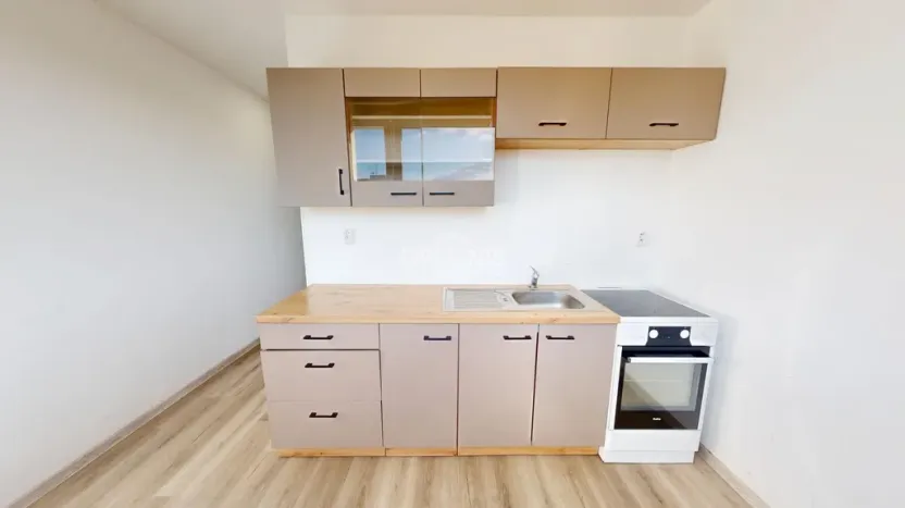 Pronájem bytu 2+kk, Chomutov, Dřínovská, 42 m2