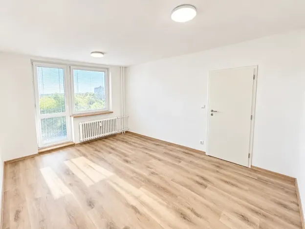 Pronájem bytu 1+1, Napajedla, Nábřeží, 33 m2