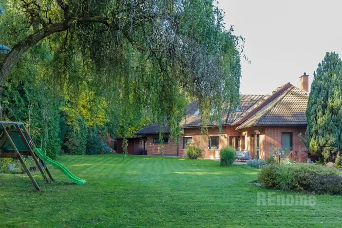 Prodej rodinného domu, Třebotov, V Zálesí, 300 m2