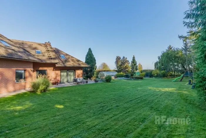 Prodej rodinného domu, Třebotov, V Zálesí, 300 m2