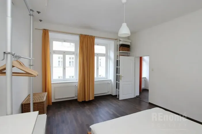 Pronájem bytu 2+1, Praha - Žižkov, Lupáčova, 67 m2