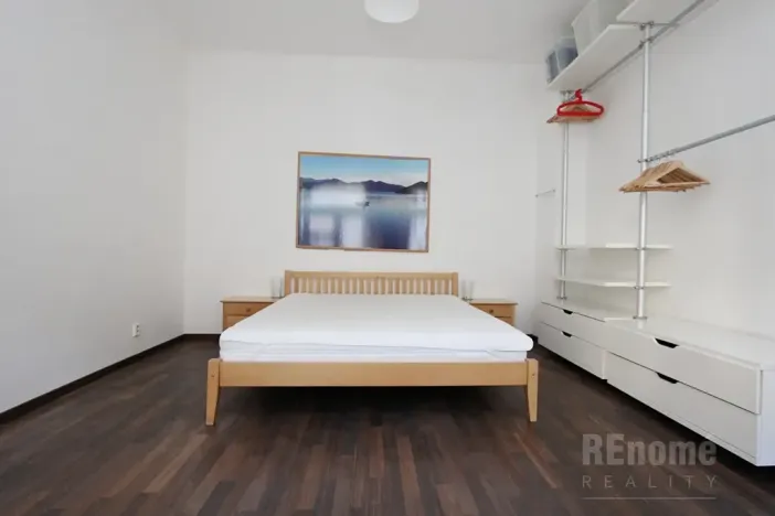 Pronájem bytu 2+1, Praha - Žižkov, Lupáčova, 67 m2