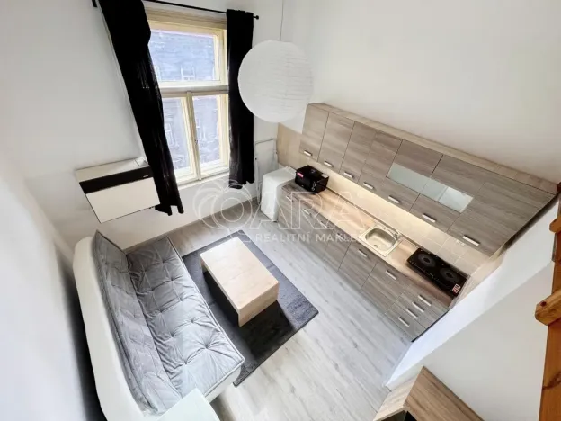 Pronájem bytu 1+kk, Praha - Smíchov, Lidická, 24 m2
