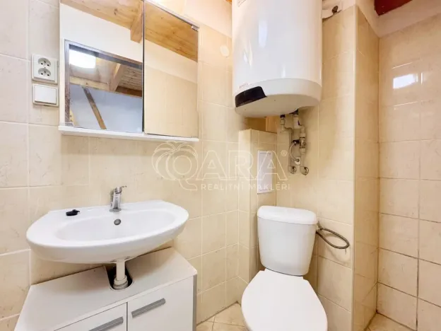 Pronájem bytu 1+kk, Praha - Smíchov, Lidická, 24 m2