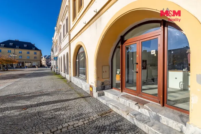Prodej rodinného domu, Bruntál, nám. Míru, 550 m2