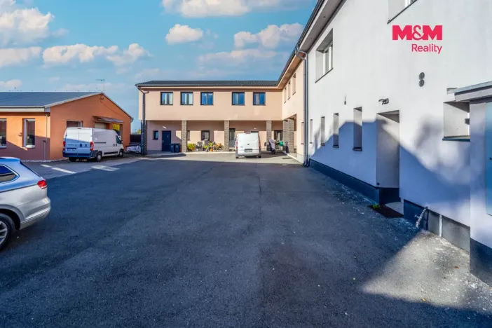 Prodej činžovního domu, Nehvizdy, Pražská, 300 m2