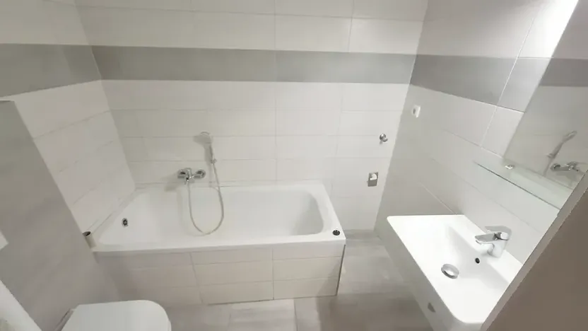 Pronájem bytu 2+kk, Jihlava, Hálkova, 46 m2