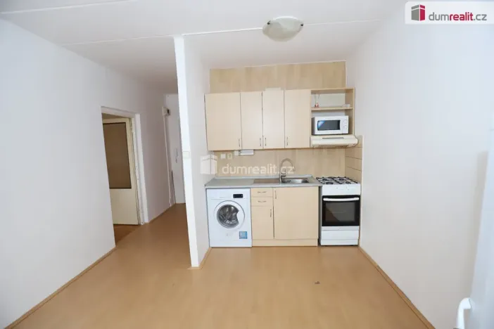 Prodej bytu 2+kk, Karlovy Vary - Drahovice, Vítězná, 41 m2