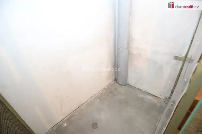 Prodej bytu 2+kk, Karlovy Vary - Drahovice, Vítězná, 41 m2