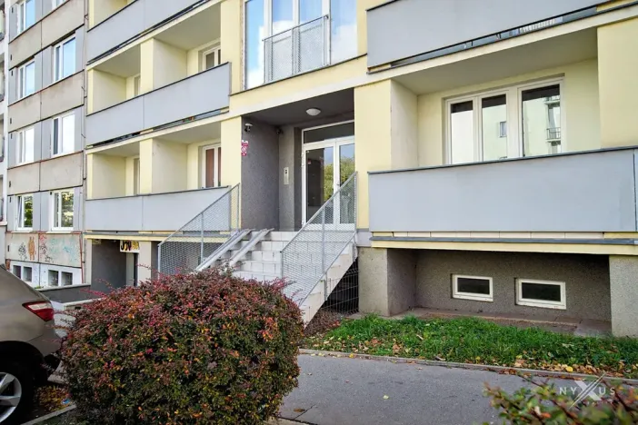 Pronájem bytu 2+1, Praha - Vršovice, Petrohradská, 59 m2