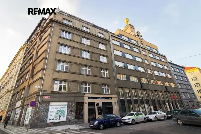 Pronájem bytu 2+kk, Praha - Holešovice, Farského, 51 m2