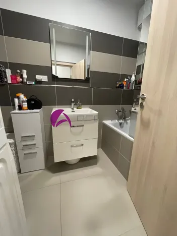 Pronájem bytu 2+kk, Olomouc, 17. listopadu, 62 m2